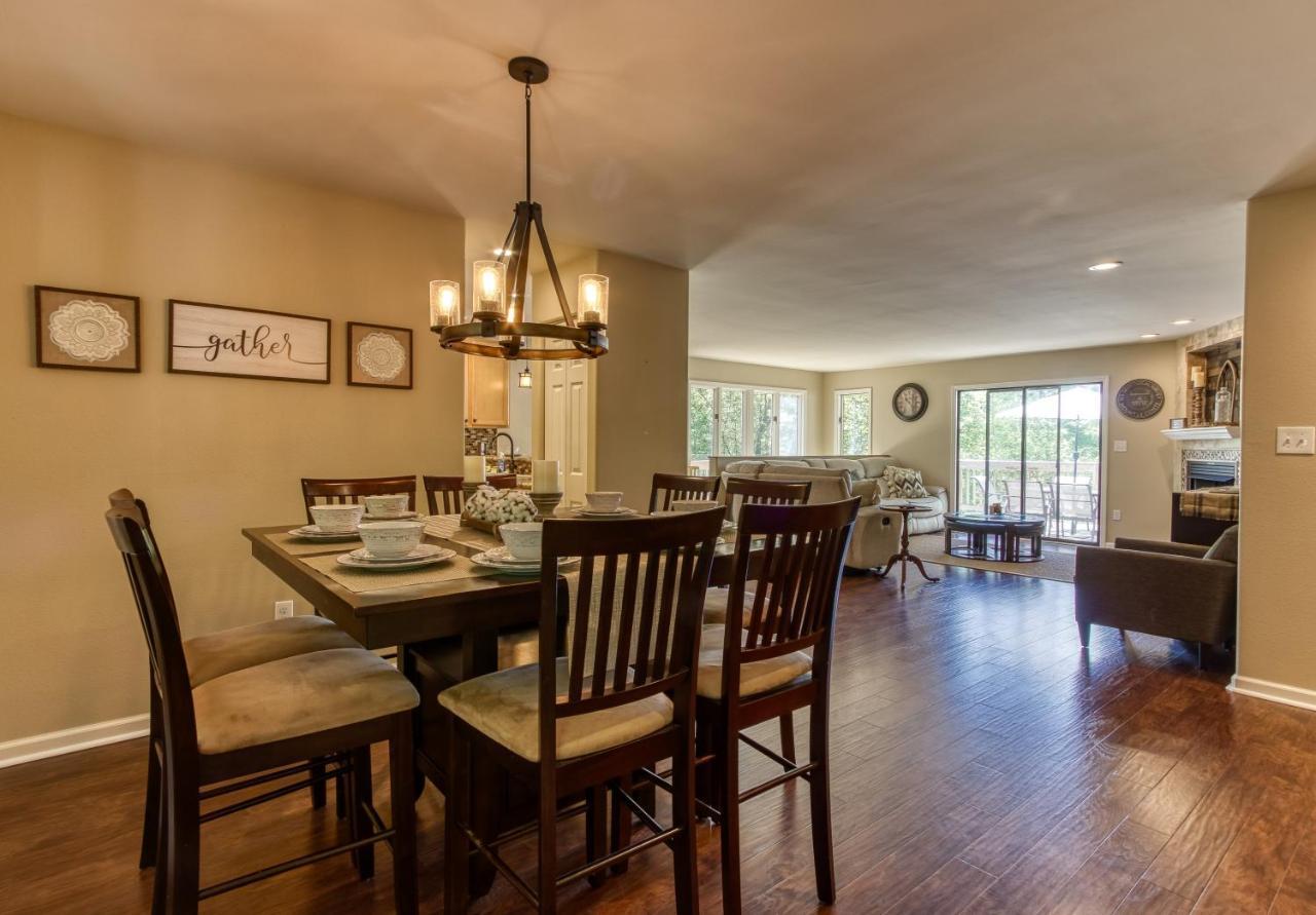 Memorable "Deer & Doe" By Honeybearcabins 4Br 3Ba, Mountain View Deck, Farmhouse Decor, Fireplace, 3 Acres 塞维尔维尔 外观 照片