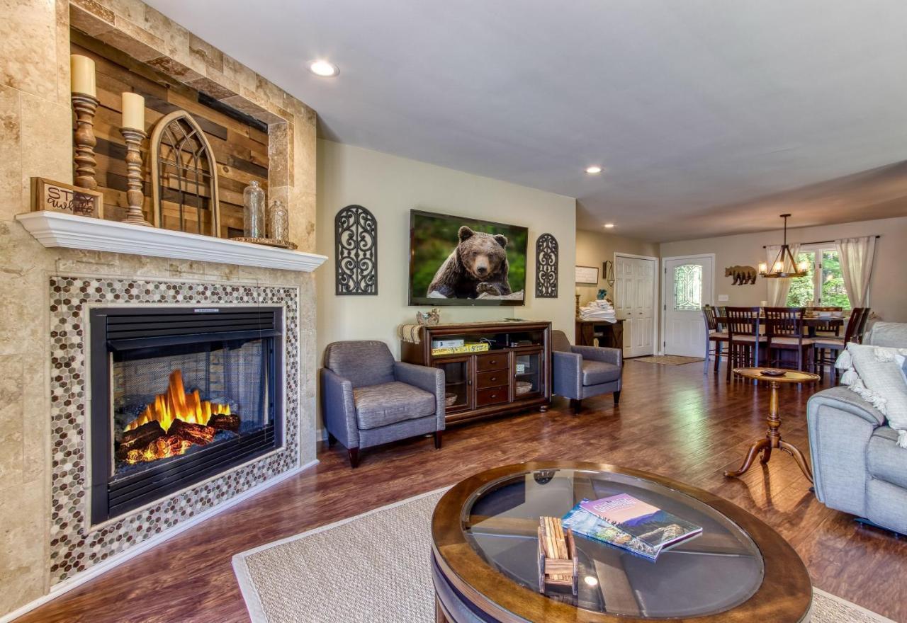 Memorable "Deer & Doe" By Honeybearcabins 4Br 3Ba, Mountain View Deck, Farmhouse Decor, Fireplace, 3 Acres 塞维尔维尔 外观 照片