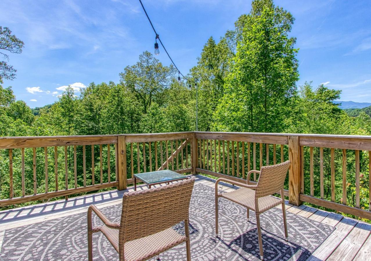 Memorable "Deer & Doe" By Honeybearcabins 4Br 3Ba, Mountain View Deck, Farmhouse Decor, Fireplace, 3 Acres 塞维尔维尔 外观 照片