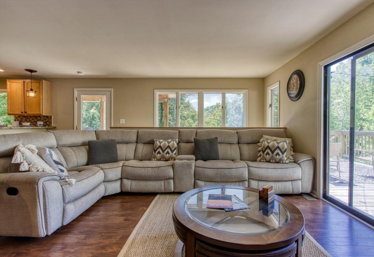 Memorable "Deer & Doe" By Honeybearcabins 4Br 3Ba, Mountain View Deck, Farmhouse Decor, Fireplace, 3 Acres 塞维尔维尔 外观 照片