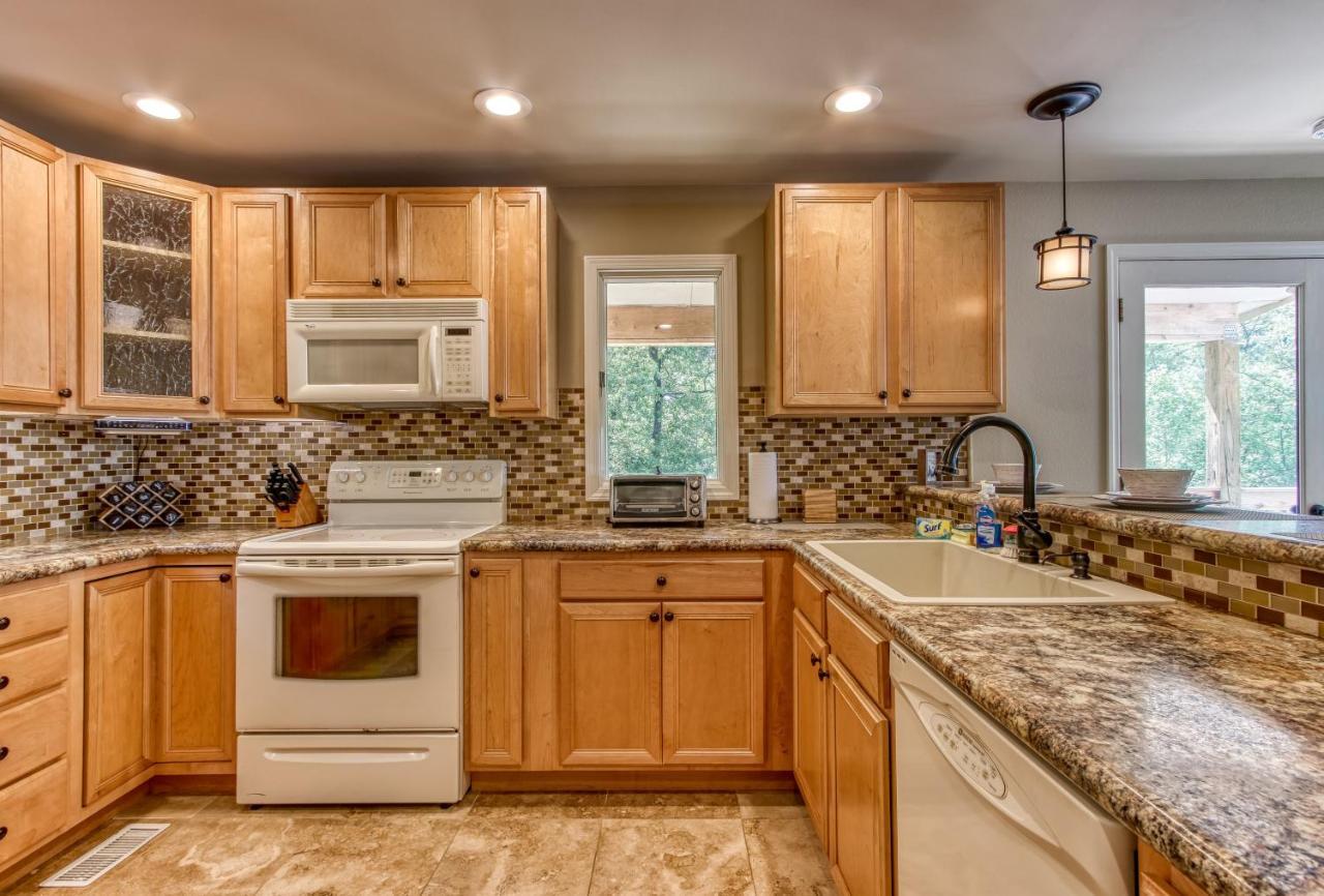 Memorable "Deer & Doe" By Honeybearcabins 4Br 3Ba, Mountain View Deck, Farmhouse Decor, Fireplace, 3 Acres 塞维尔维尔 外观 照片