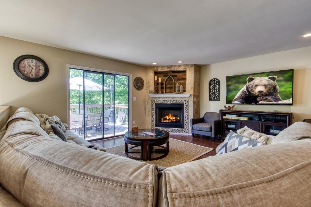 Memorable "Deer & Doe" By Honeybearcabins 4Br 3Ba, Mountain View Deck, Farmhouse Decor, Fireplace, 3 Acres 塞维尔维尔 外观 照片